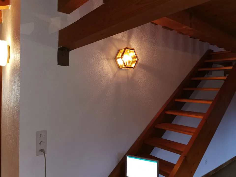 Grand studio 60 m² avec mezzanine, Neyruz (FR)