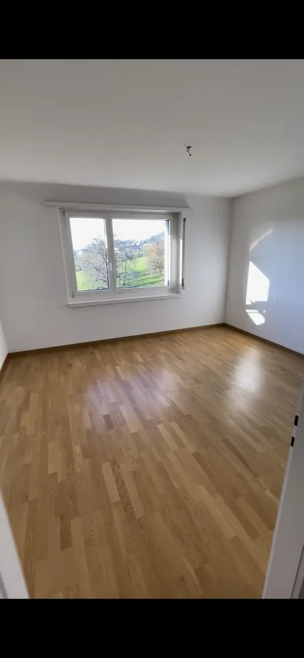 Befristete Wohnung ab 1.10.2026 bis 31.03.2027/ Temporary apartment from October 1, 2026, until March 31, 2027