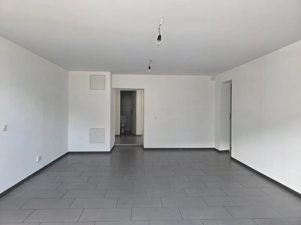 Appartement 5.5 pièces à CHF 1'850.--mois c.c et parking compris