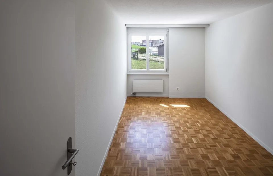 Grosszügige 3.5-Zimmerwohnung in Menzingen zu vermieten