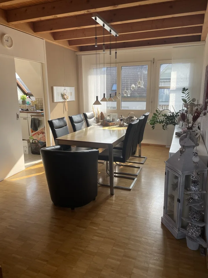 grosszügige 4 1/2 Zimmer-Maisonettewohnung