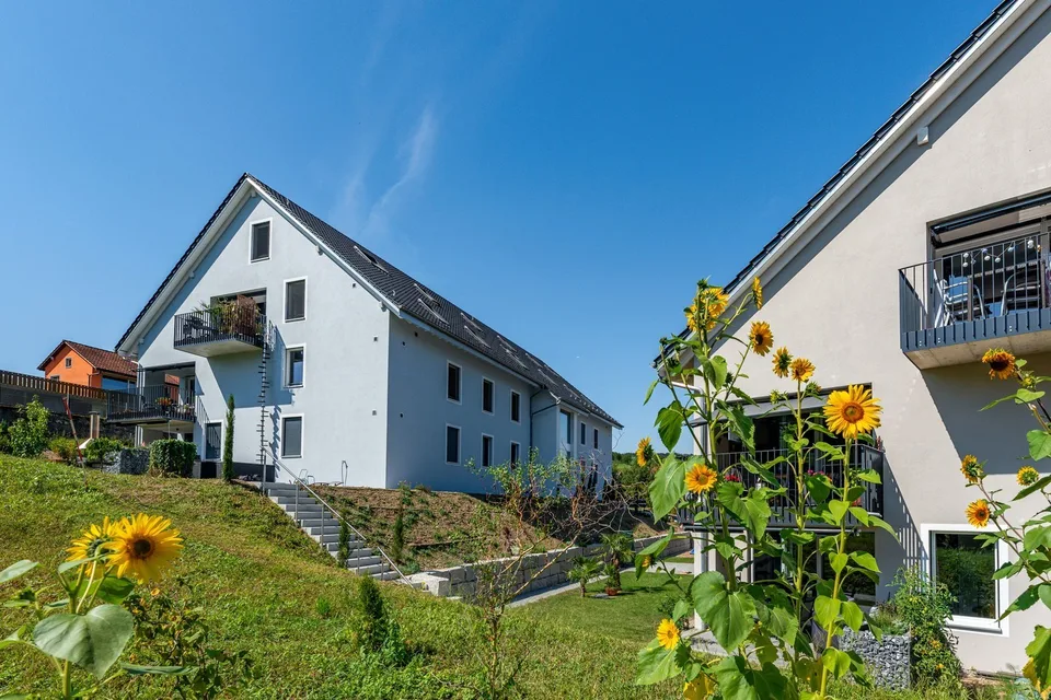 AUSSERGEWÖHNLICHE MAISONETTEWOHNUNG – GENUG PLATZ FÜR KREATIVE WOHNIDEEN.