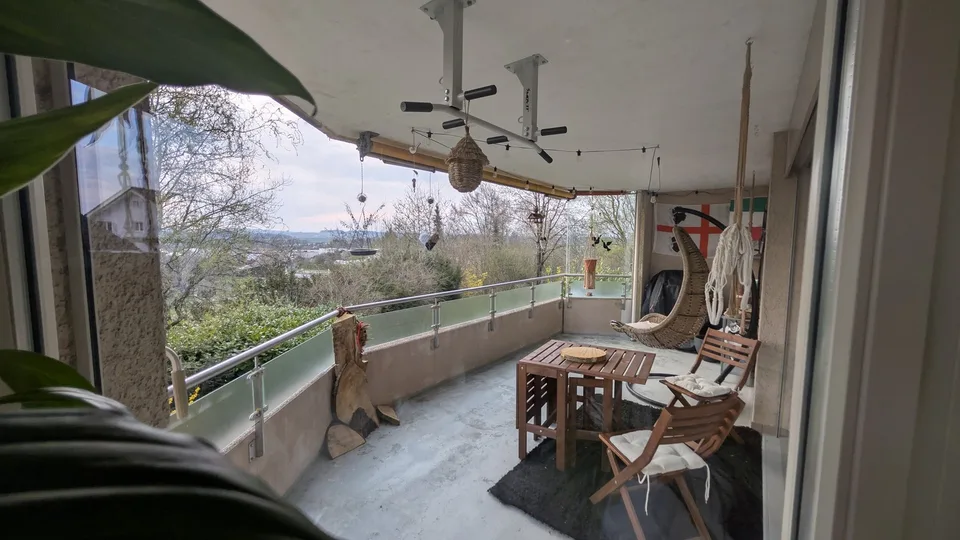 Helles 15.6 m² WG-Zimmer in grosszügiger 125 m² Wohnung in Ittigen 🏡🐈