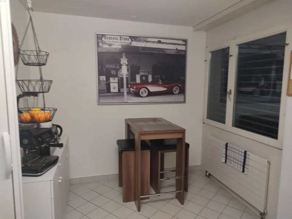 Helles 15.6 m² WG-Zimmer in grosszügiger 125 m² Wohnung in Ittigen 🏡🐈