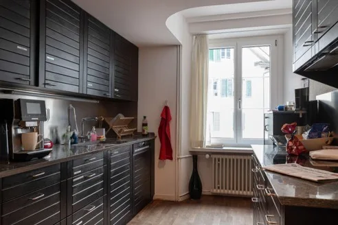 Mehrere Einzelzimmer in historischem Stadthaus (ab 14 m2) - befristet, ab 15. September verfügbar