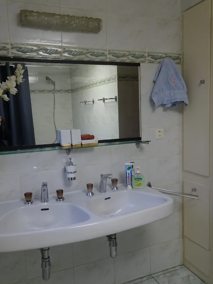 Charming room in Chambésy – CHF 1,200/month, Utilities Included