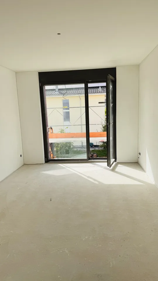 Zu vermieten per 1. November 4.5 Zimmer Wohnung in Eigentumsstandard