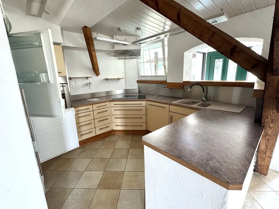 Wohnen mit Loft-Charakter – Charmante 3 Zimmer-Dachwohnung in Leibstadt