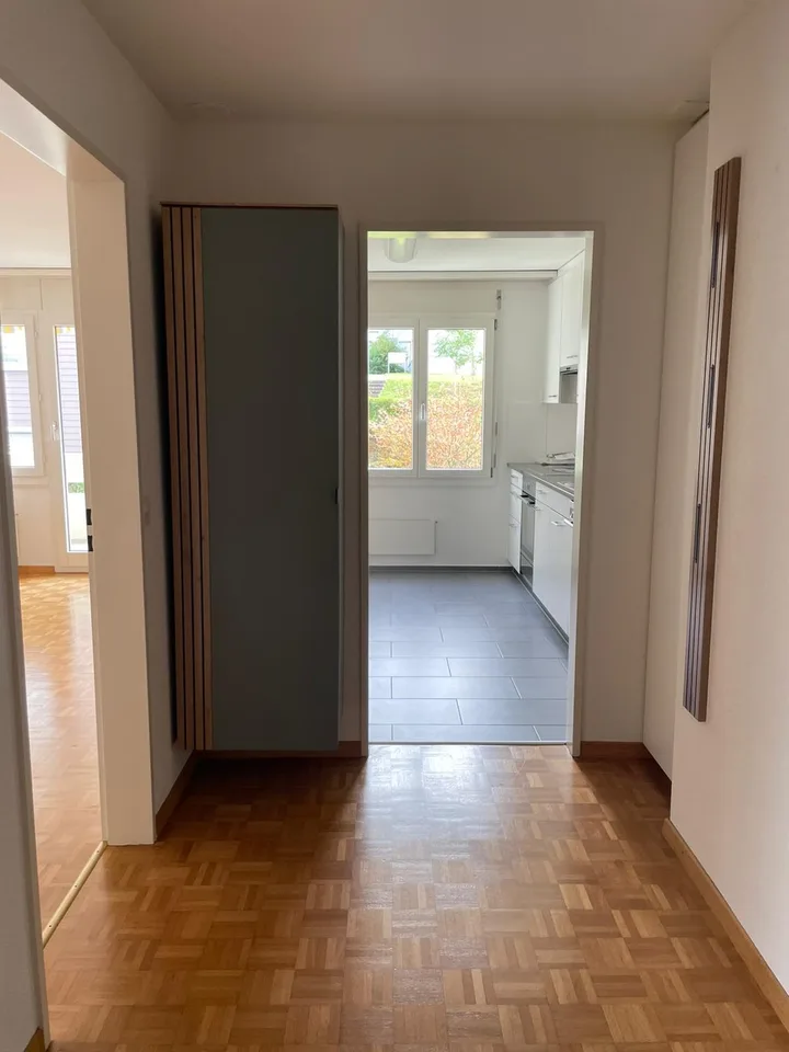 Teilmöblierte 2.5-Zimmer-Wohnung im 1. OG in Rotkreuz – befristet 16.9 - 30.11.2026