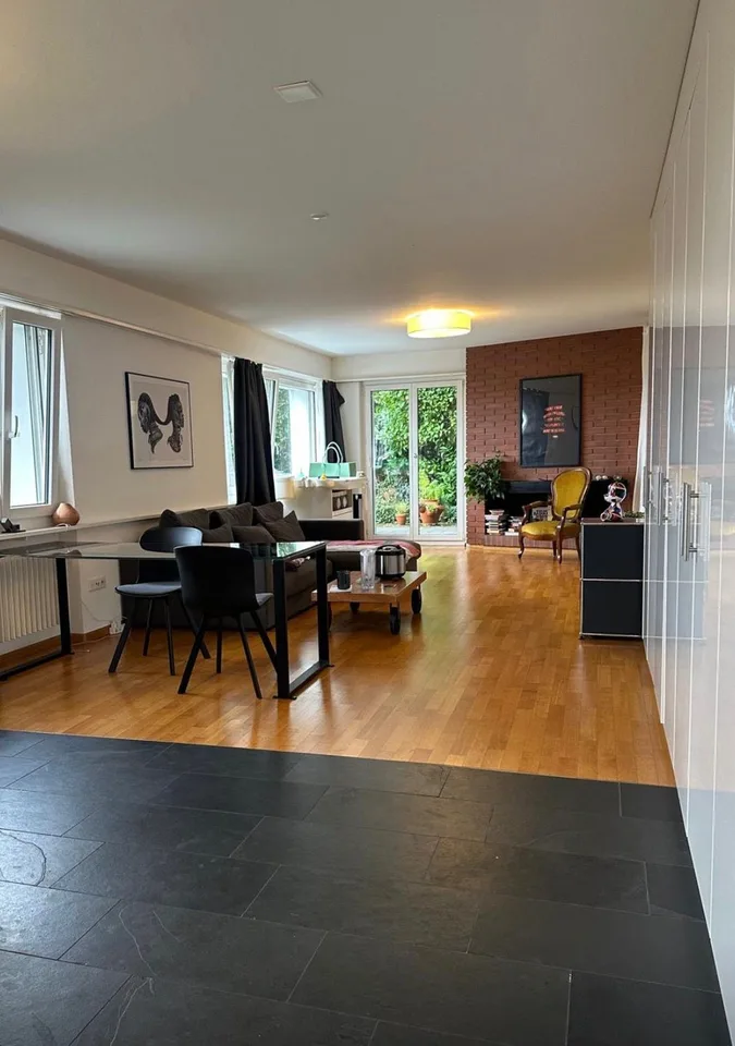 Charmante 1.5 Zi Wohnung mit Weitaussicht in Kilchberg