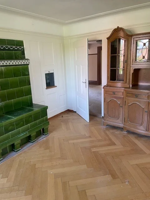 Repräsentativer Statthalterstock im Dorfkern von Schüpfen zu vermieten
