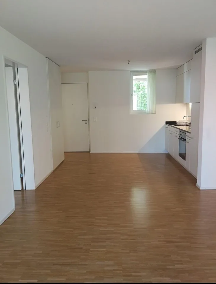Moderne 2,5 Zimmer-Wohnung in Glattbrugg