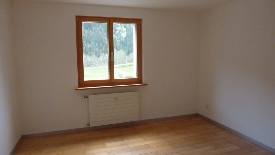 4.5 Zimmerwohnung in Danis zu vermieten