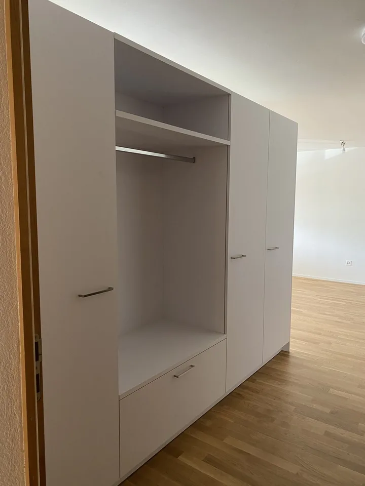 1.5 Zimmer-Wohnung mit eigenem Waschturm in Wallenwil
