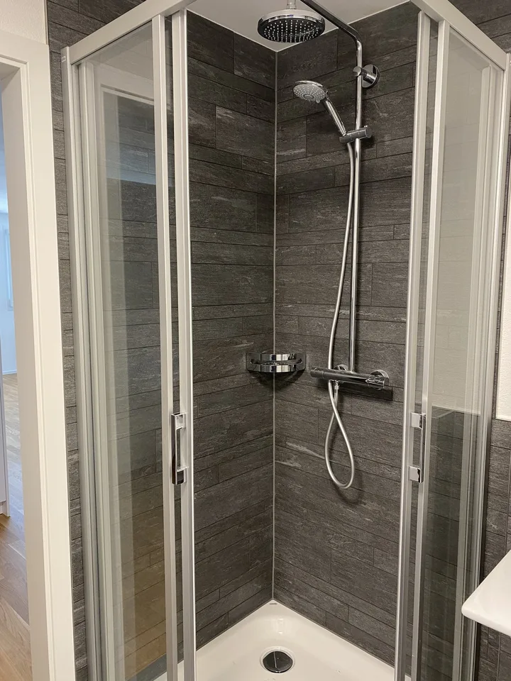 1.5 Zimmer-Wohnung mit eigenem Waschturm in Wallenwil
