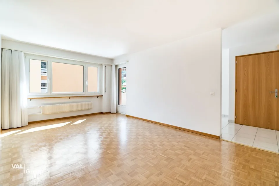 Zentrale 3.5-Zimmer-Wohnung mit Balkon in Visp