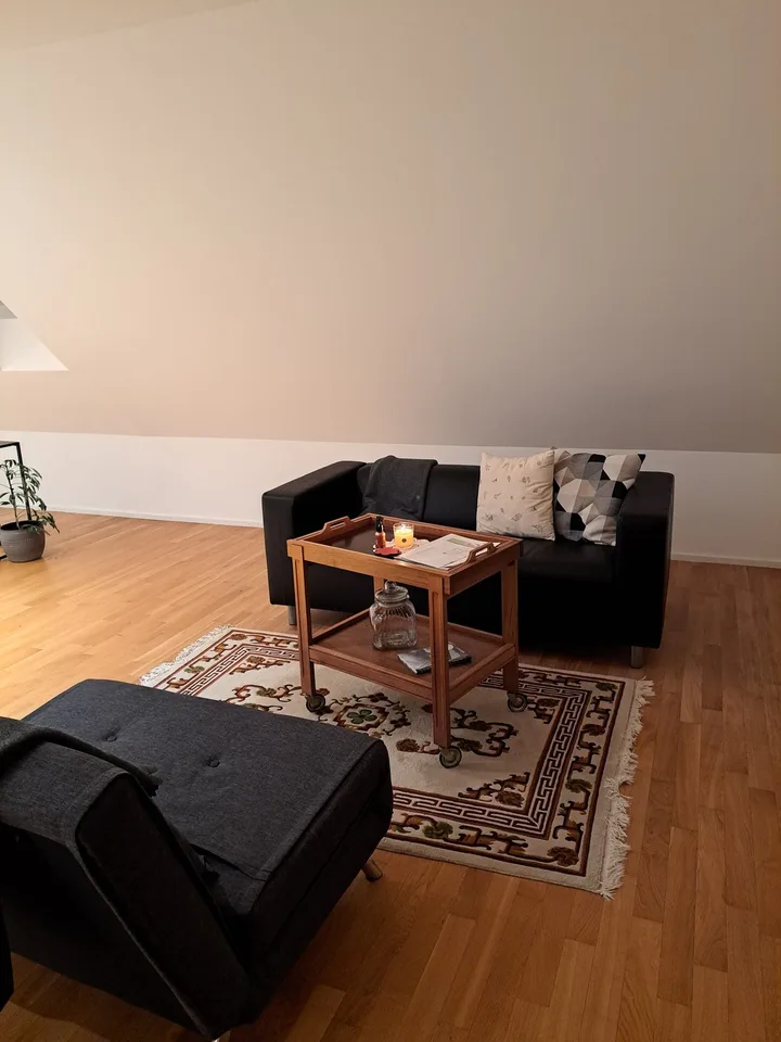 *Schöne, helle 3.5 Zimmer-Wohnung in Bettwiesen (TG) mit zwei sonnigen Balkonen*
