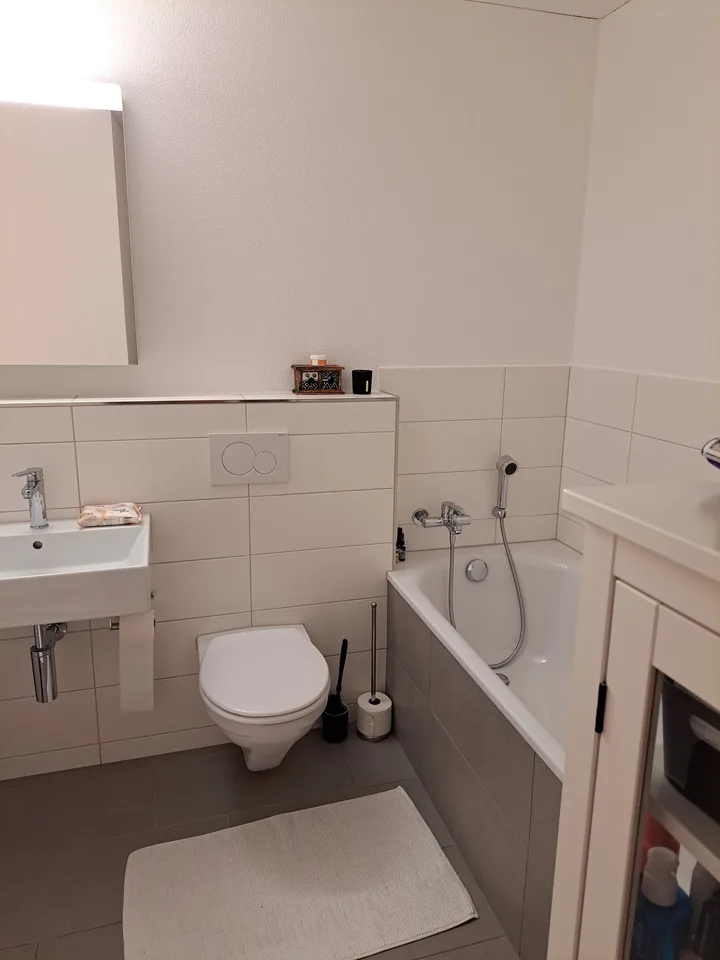 *Schöne, helle 3.5 Zimmer-Wohnung in Bettwiesen (TG) mit zwei sonnigen Balkonen*