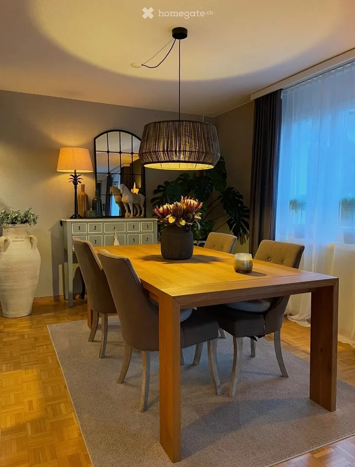 Helle und grosszügige 2½-Zimmerwohnung mit grossem Balkon in Kirchdorf AG