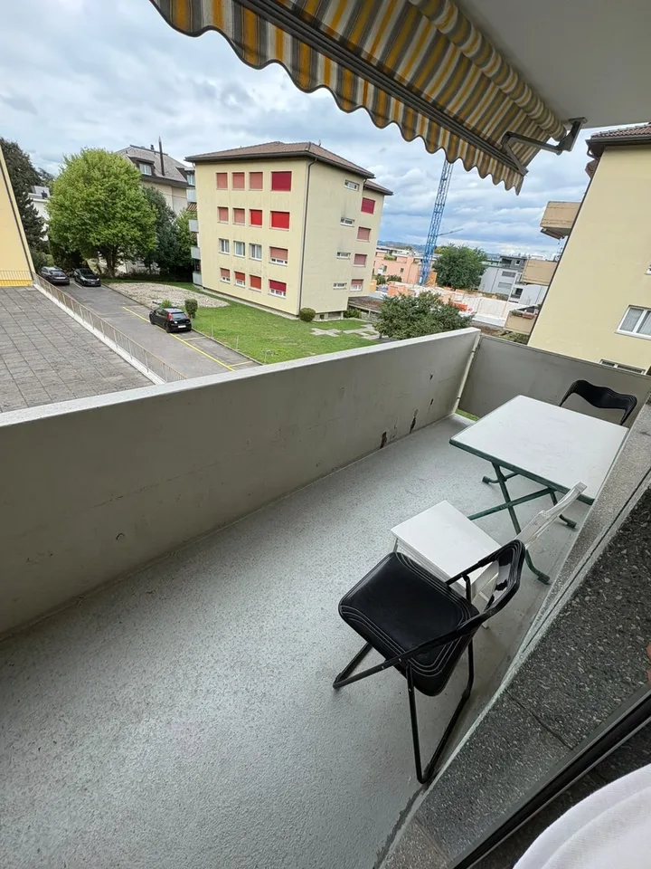 Zimmer mit balkon in lachen an der Neuheimstrasse