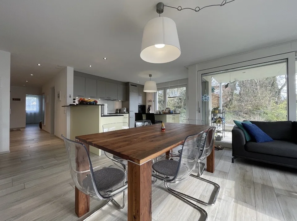 Hochwertige 3.5-Zimmerwohnung 90qm