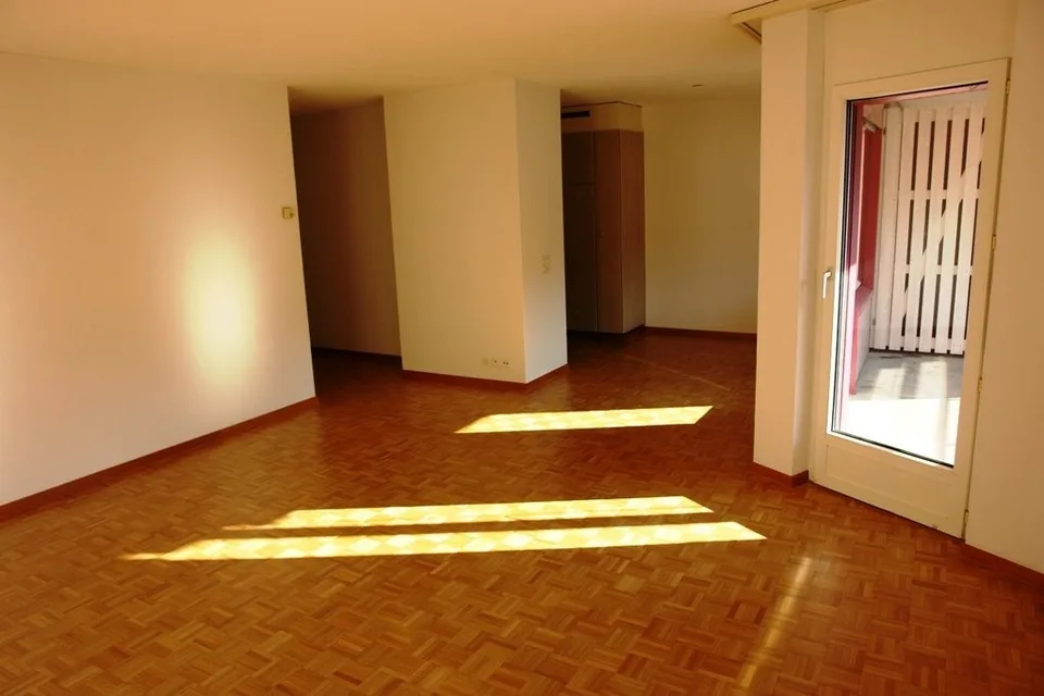 Ruhige 2.5 Zimmer-Wohnung in Stallikon