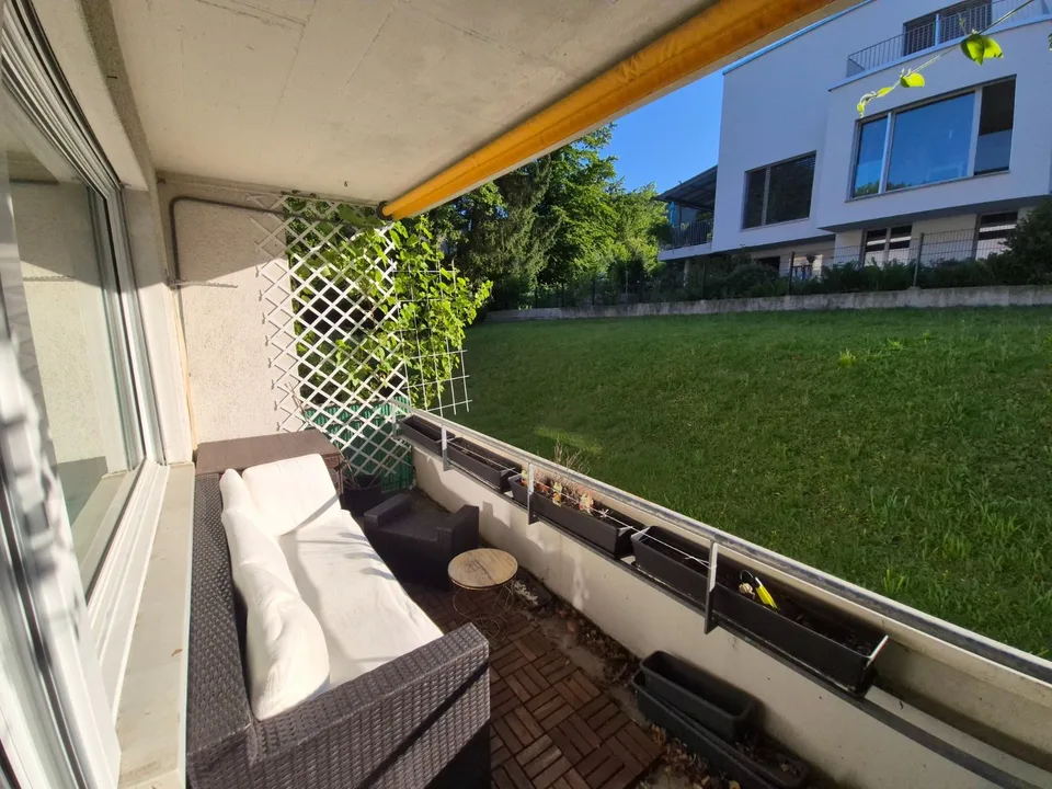 Zweieinhalb-Zimmer-Wohnung mit Balkon in Adliswil