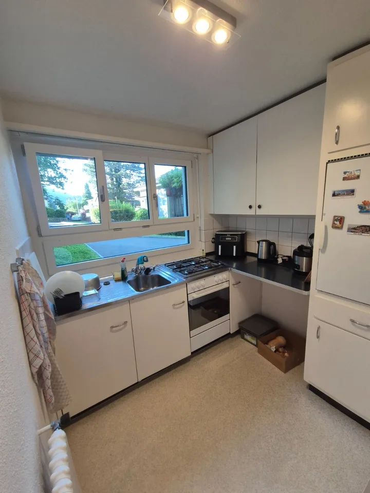Zweieinhalb-Zimmer-Wohnung mit Balkon in Adliswil