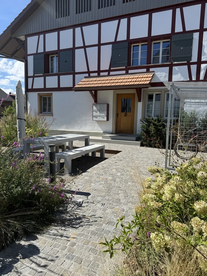 Moderne Wohnung in Volketswil