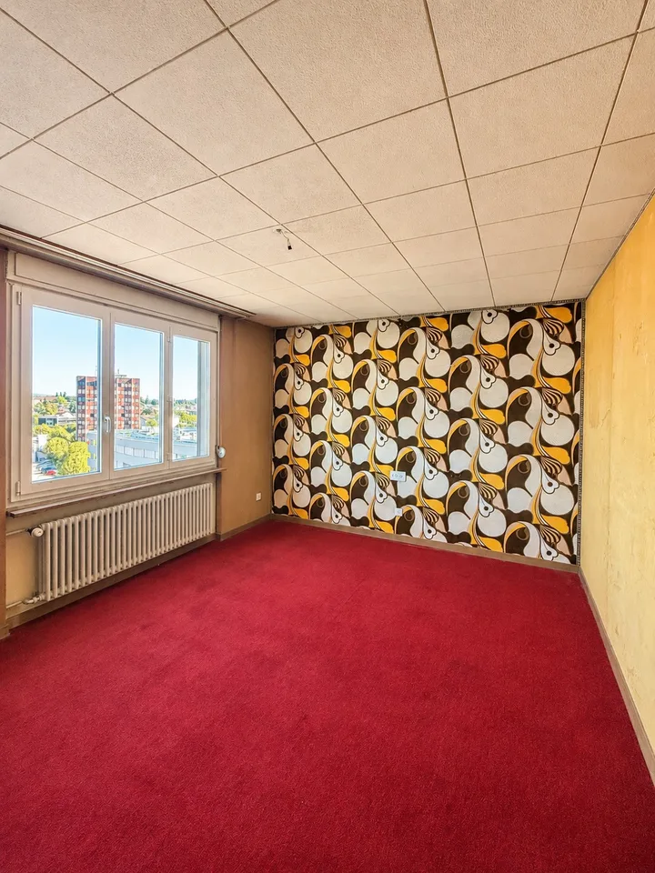 Grosszügige 8-Zimmer-Wohnung auf 255 m2 mit Retro-Charme über den Dächern von Emmenbrücke