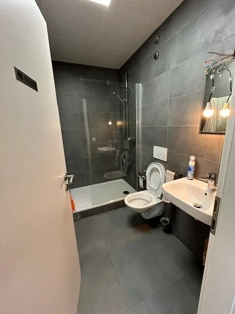 Dépôt - Local de 120 m2 à louer à Belfaux ! – Foto 4 von 7