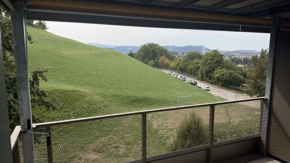 Ersatzmieter gesucht – moderne 3,5-Zimmer-Wohnung mit grossem Südbalkon in Bolligen