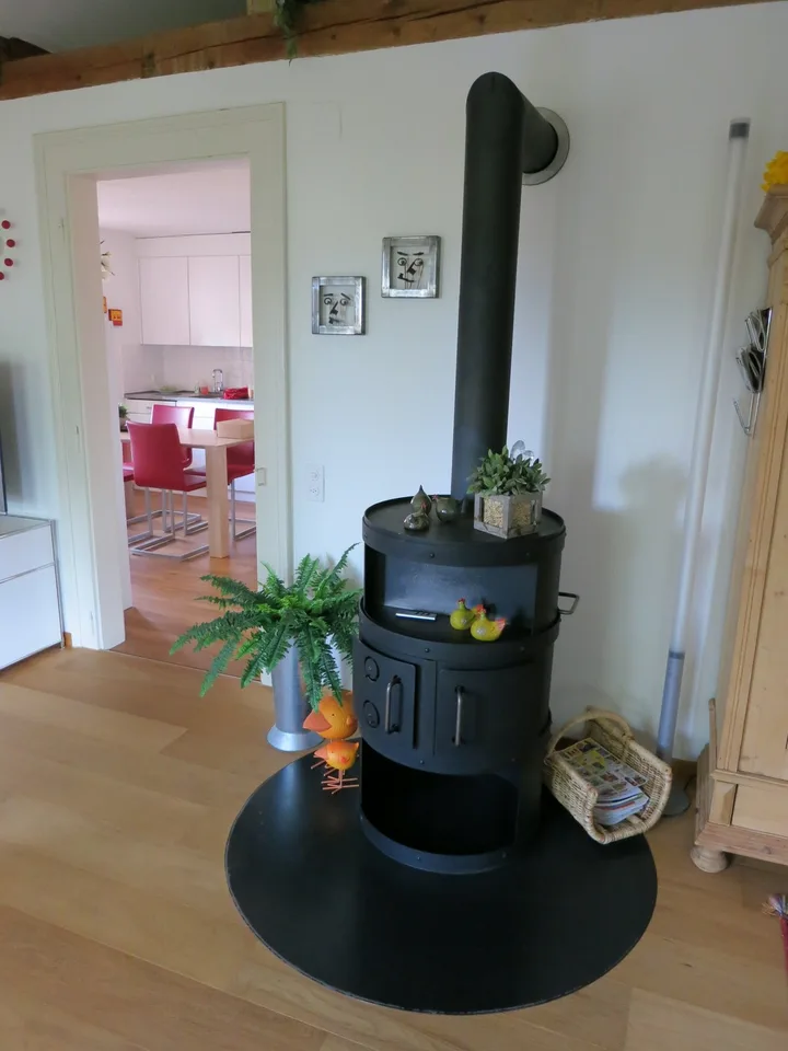 Grosszügige Wohnung im Dorfkern mit zwei Balkonen