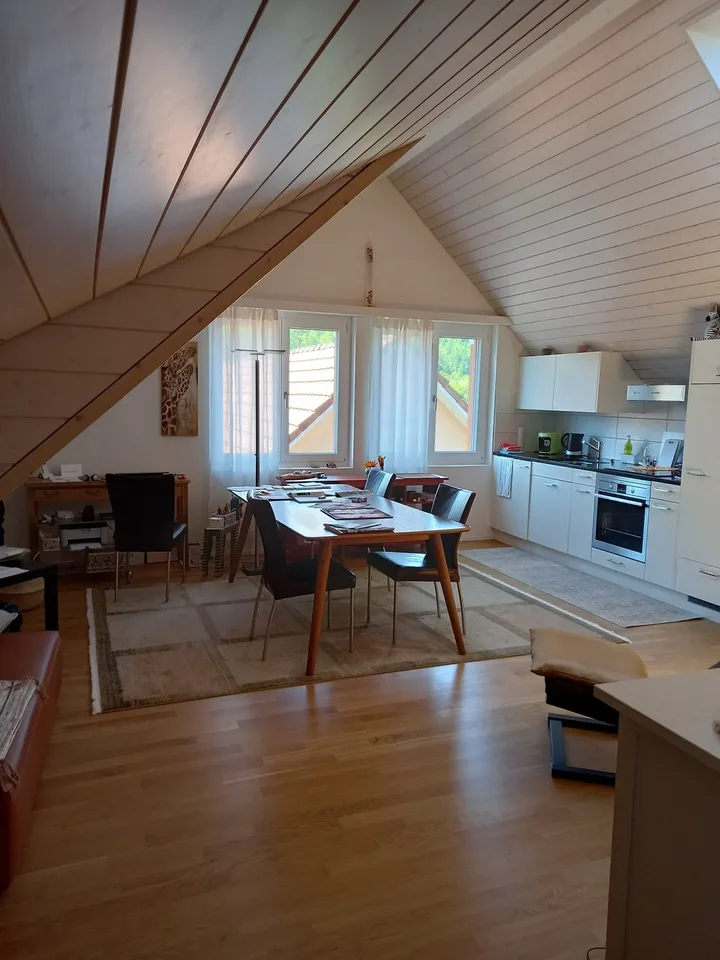 Grosszügige Singlewohnung an unschlagbarer Lage!