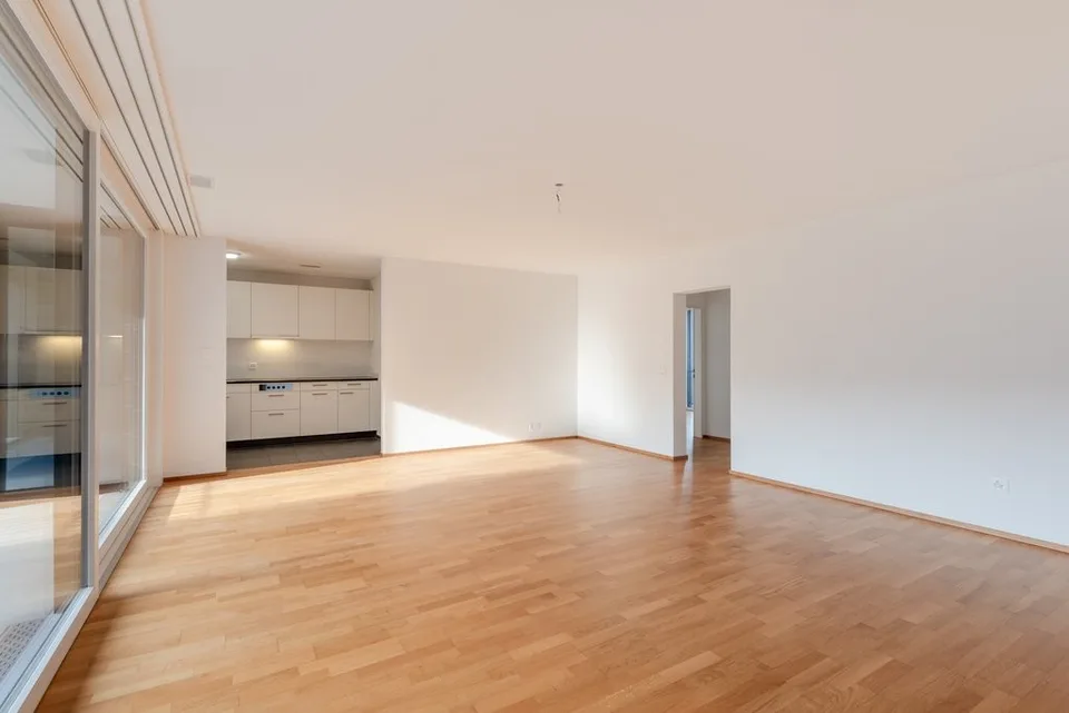 Gemütliche 3.5-Zimmer-Wohnung mit Balkon in Bern Brünnen – Foto 5 von 11