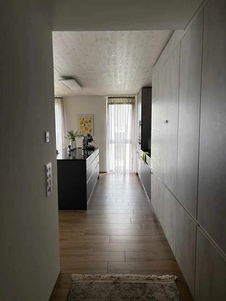 Moderne 4.5 Zh Wohnung mit Eigentumsstandard