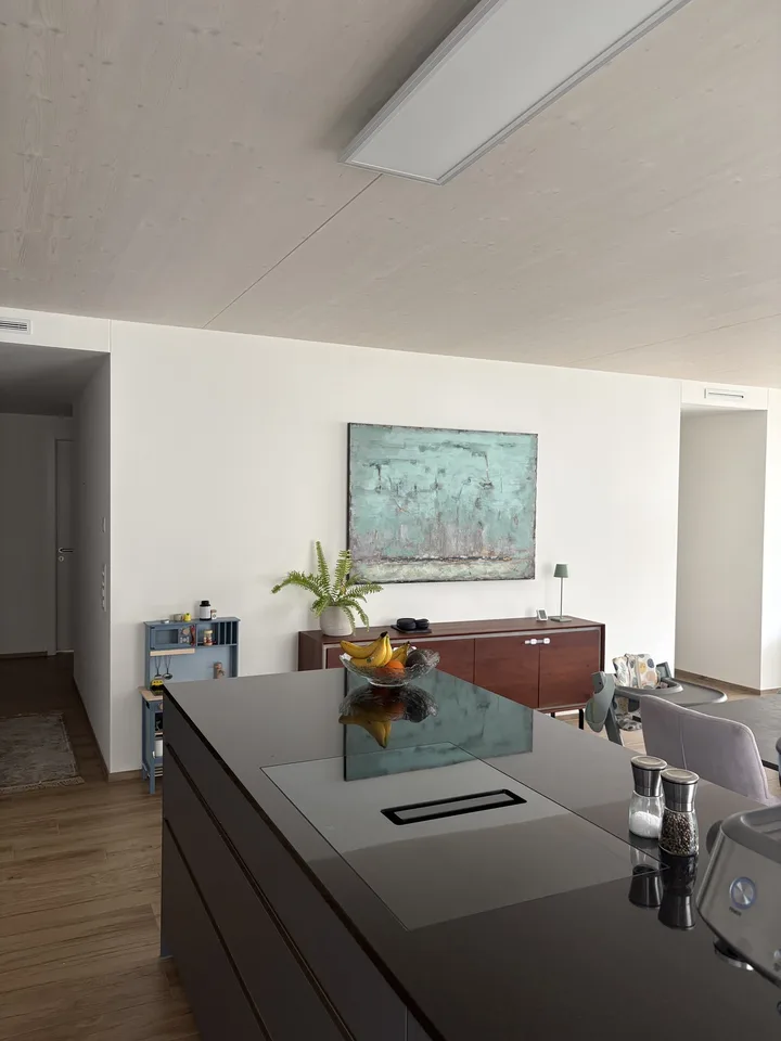 Moderne 4.5 Zh Wohnung mit Eigentumsstandard