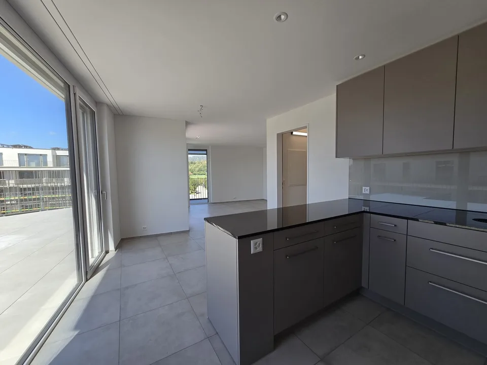 Grosszügige, moderne Neubau-Attika-Wohnung 3,5 Zimmer in Oftringen