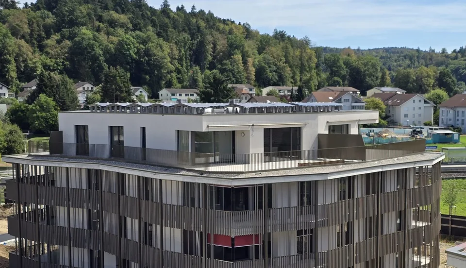Grosszügige, moderne Neubau-Attika-Wohnung 3,5 Zimmer in Oftringen