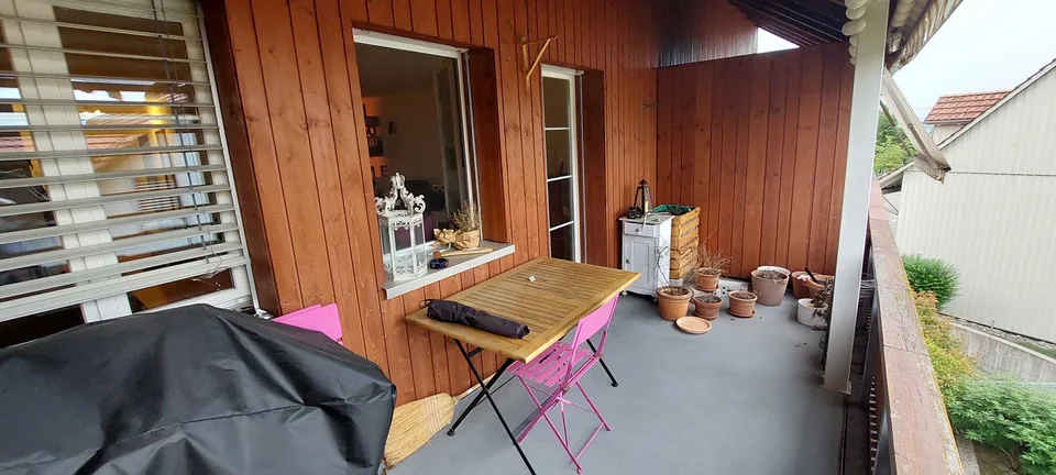 Maisonette Wohnung 3.5 Zi an ruhiger Lage mit Garage und Balkon
