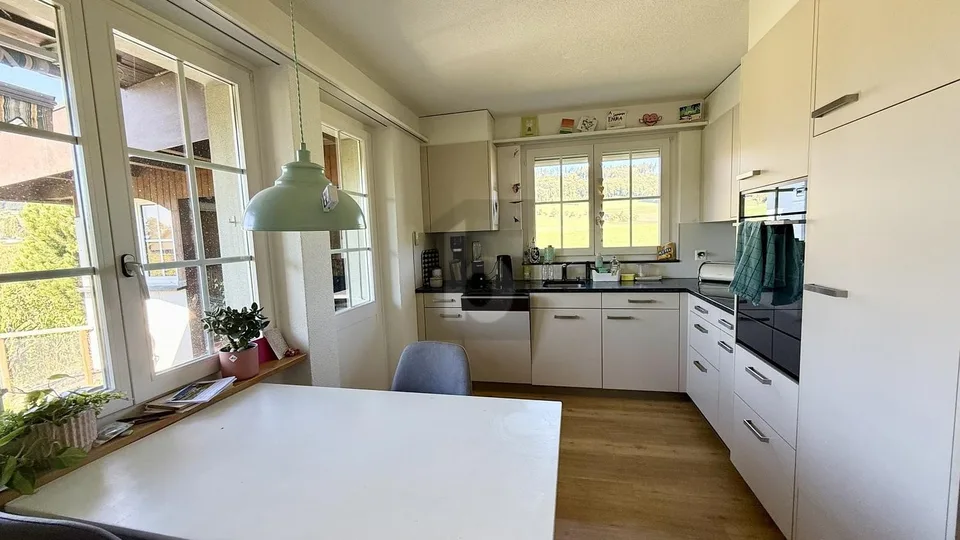 4.5 Zimmer Einfamilienhaus in Säriswil | UrbanHome