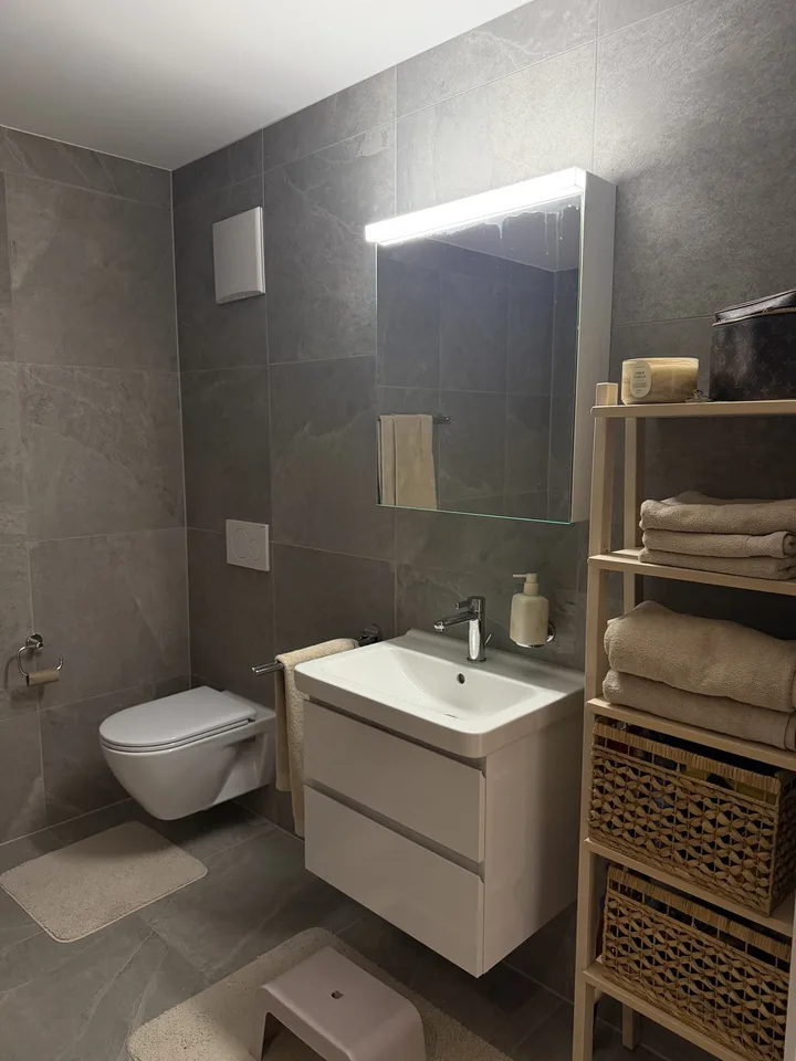 Neue 3.5-Zimmer-Wohnung in Näfels, Übernahme per sofort
