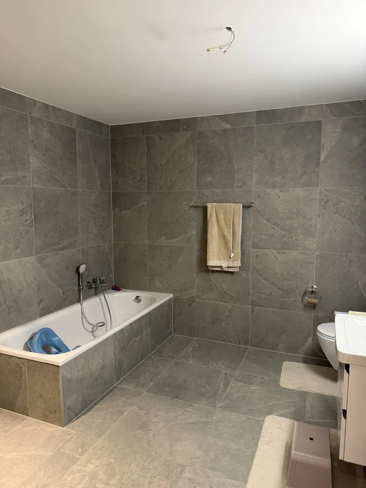 Neue 3.5-Zimmer-Wohnung in Näfels, Übernahme per sofort