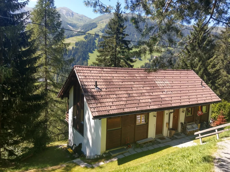 3.5 Zimmer Hausteil oberhalb von Churwalden in Waldesnähe