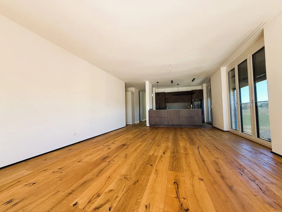 Ganz oben. Ganz frei. Ganz Zuhause - exklusive 3.5-Zi.-Attikawohnung in Berg