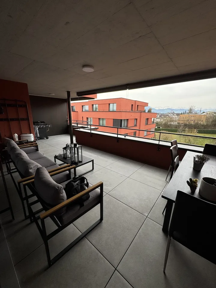 2.5 Zimmer Wohnung mit große Terrasse