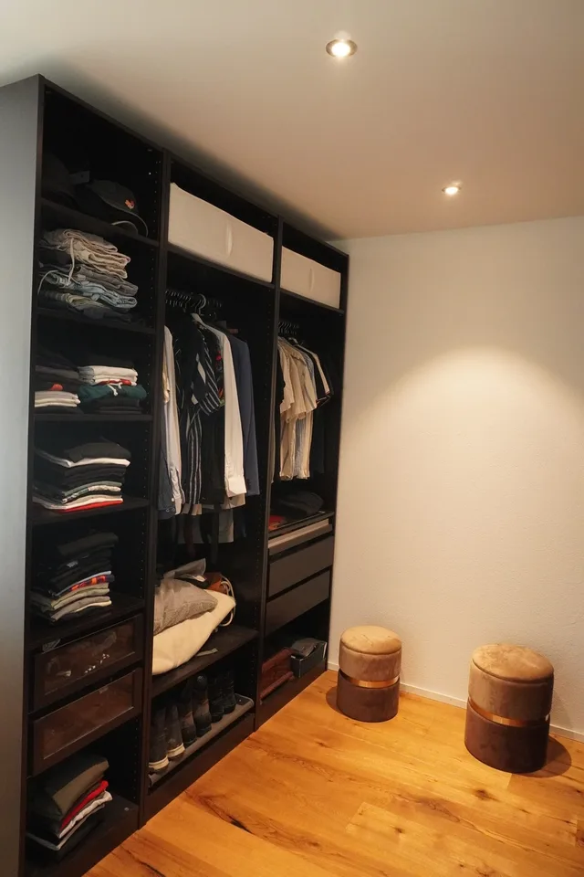Exklusive 2.5(+) Zimmer-Eigentumswohnung mit luxuriösem Ausbau zu vermieten