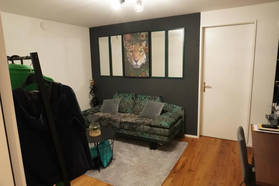 Exklusive 2.5(+) Zimmer-Eigentumswohnung mit luxuriösem Ausbau zu vermieten