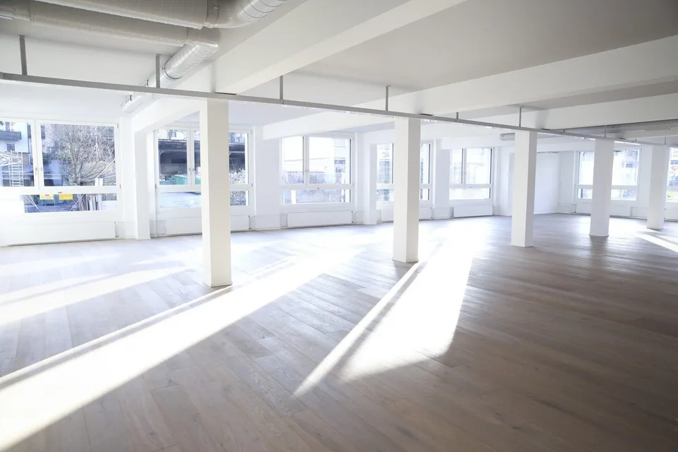 252 m2 moderne, offene Gewerbe-/Bürofläche – Foto 7 von 10