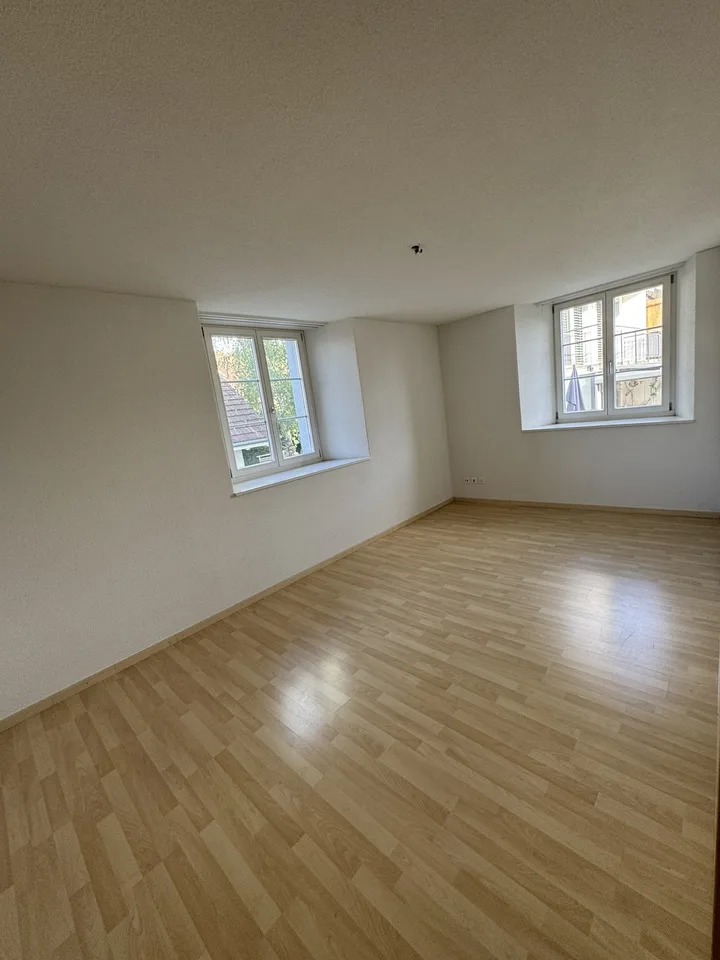 3.5-Zimmer-Erdgeschosswohnung mit eigenem Garten